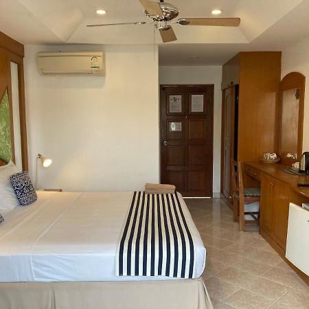 Waree'S Guesthouse Kata Beach  Eksteriør billede