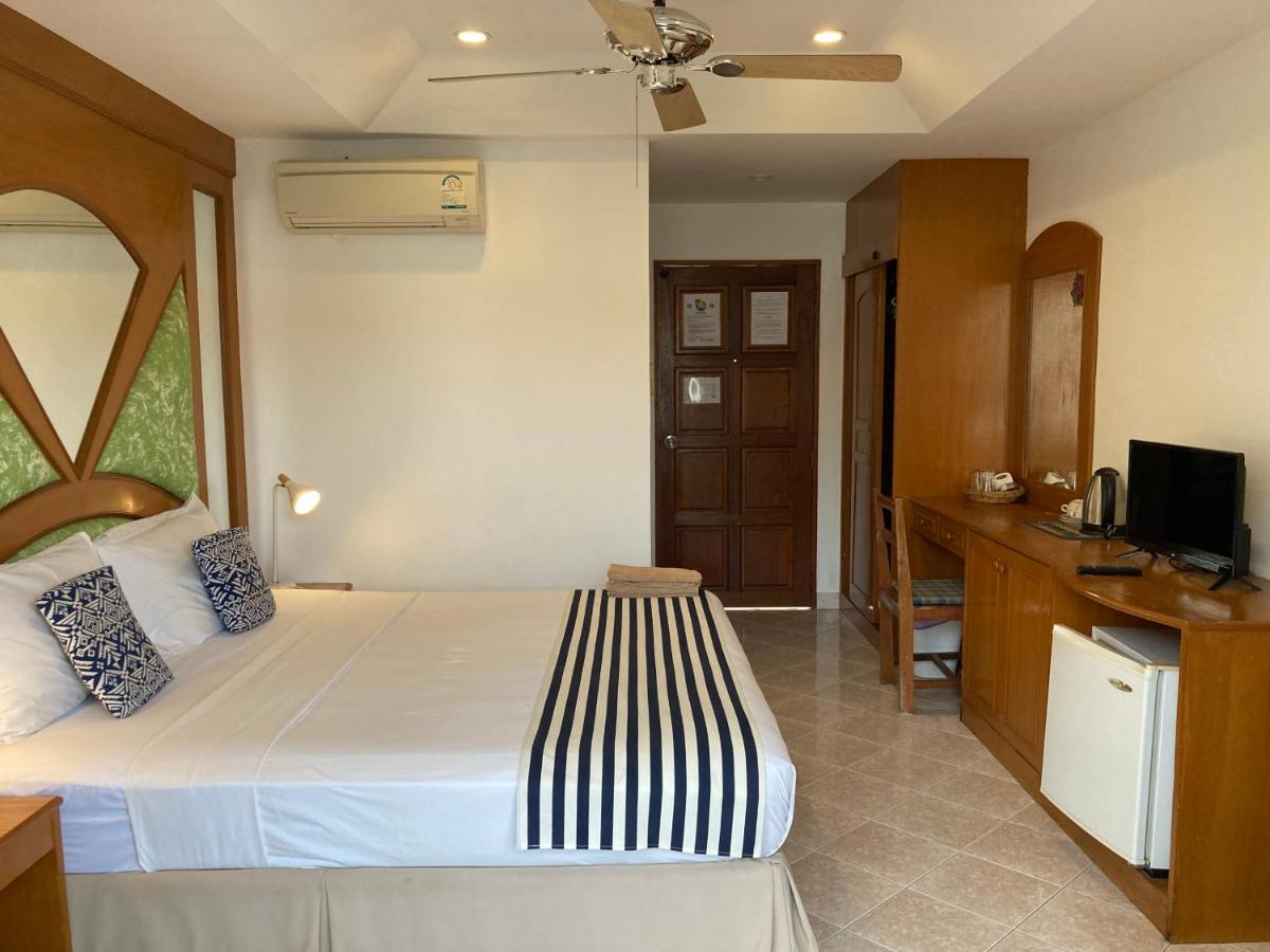 Waree'S Guesthouse Kata Beach  Eksteriør billede