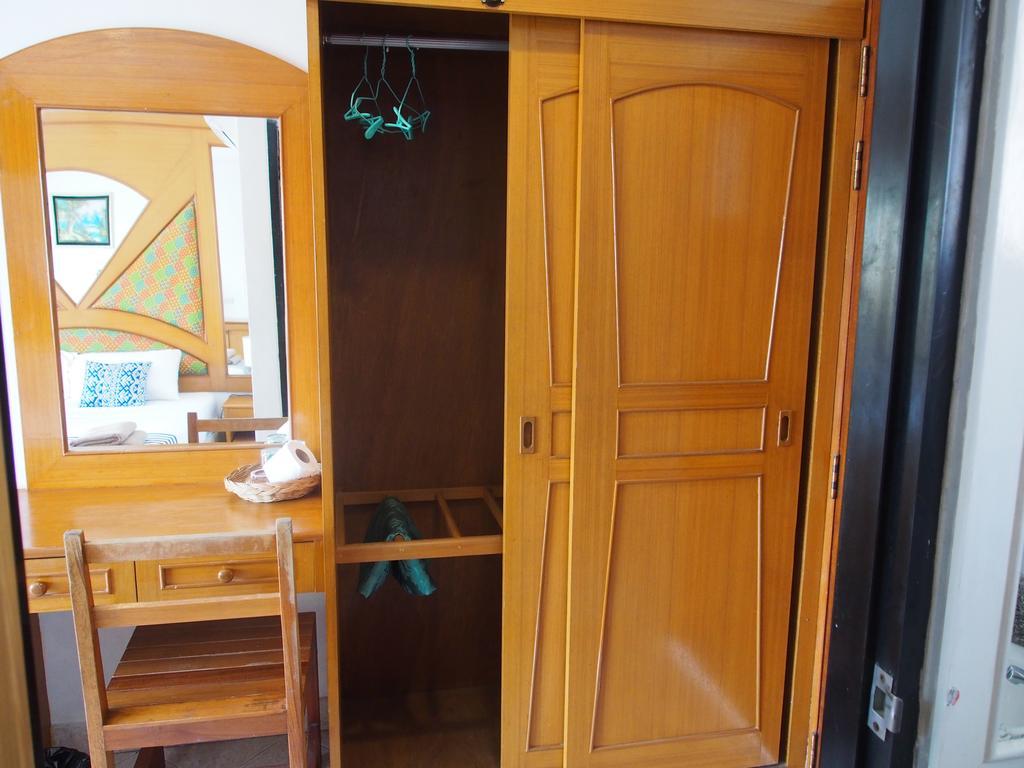 Waree'S Guesthouse Kata Beach  Eksteriør billede