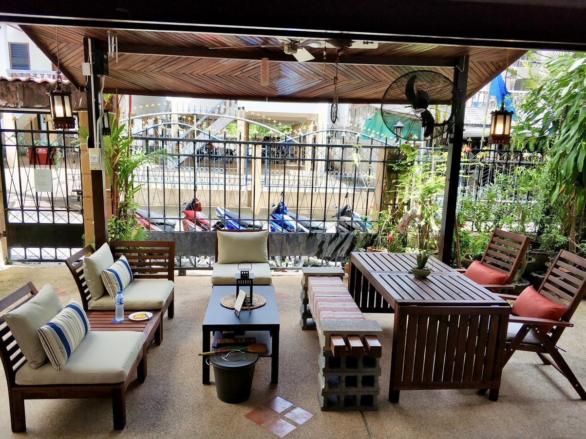 Waree'S Guesthouse Kata Beach  Eksteriør billede